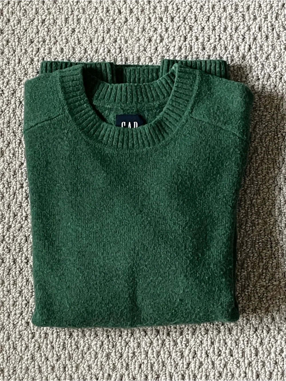 GAP recycled shaggy crewneck sweater, size small, good condition!